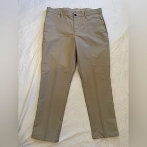 Banana Republic Pants Men's 36x29 Tan Microfiber Quick Dry